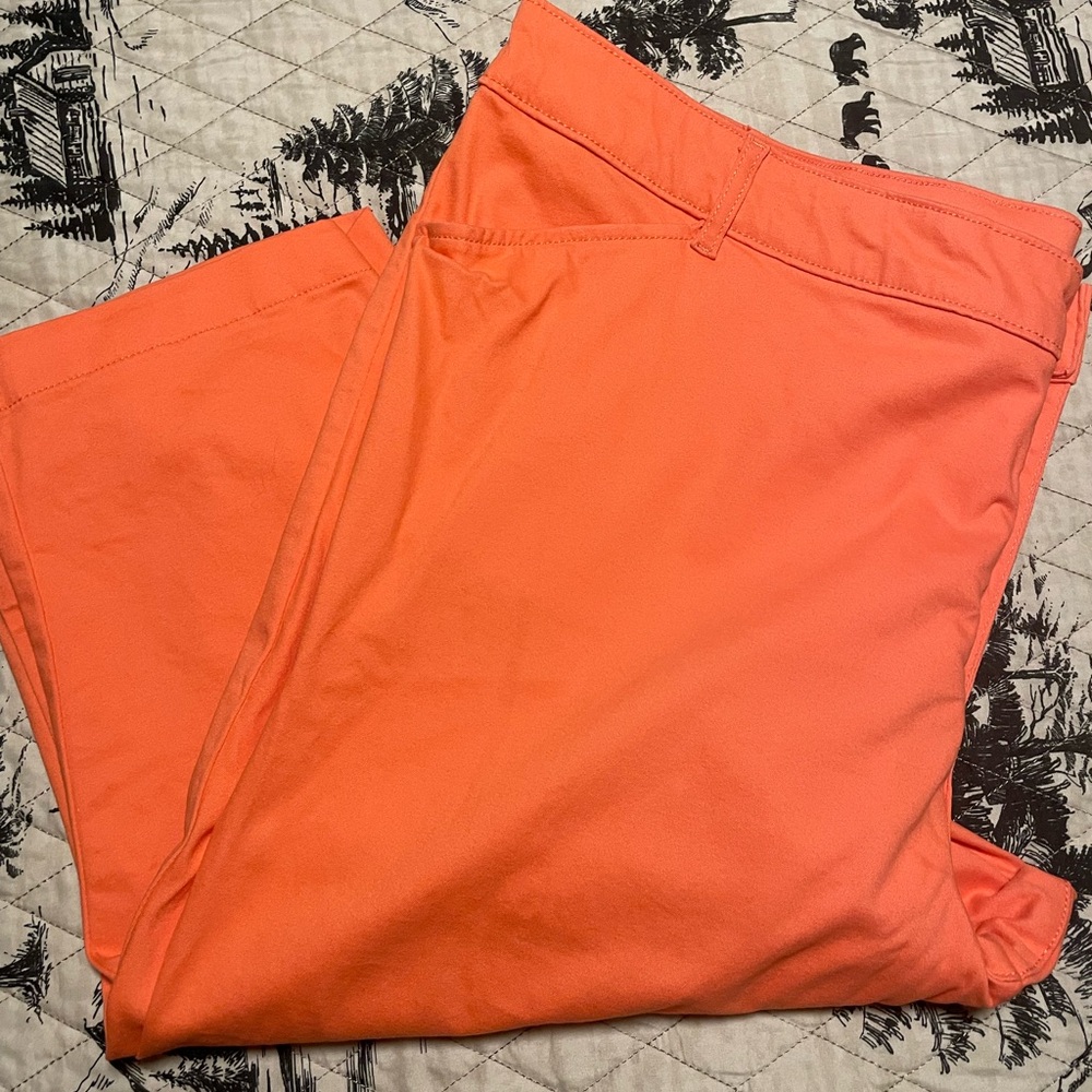 St. John Vibrant Coral Capris